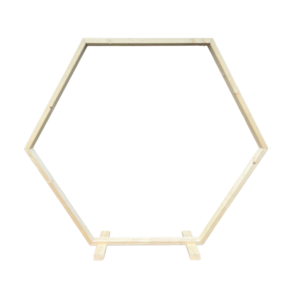 Arche hexagonale en bois brut