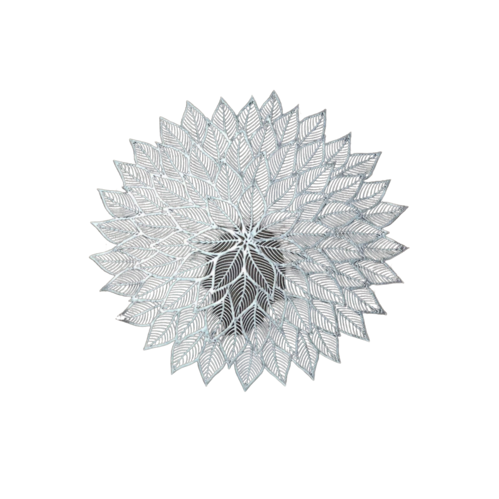 Set de table argenté en forme de fleur